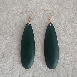 🖤 3/$15 Forest Green Wood Drop Earrings